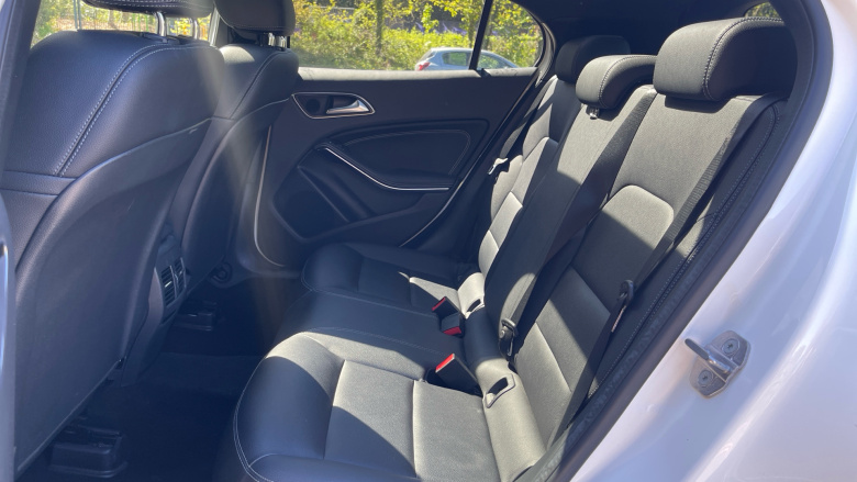 Mercedes-Benz GLA 200d 4Matic Sport 5dr Auto Diesel Hatchback